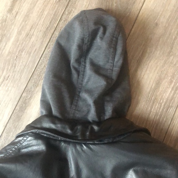 NWT Levi’s black men’s motorcycle faux leather jacket hoodie - Picture 6 of 7